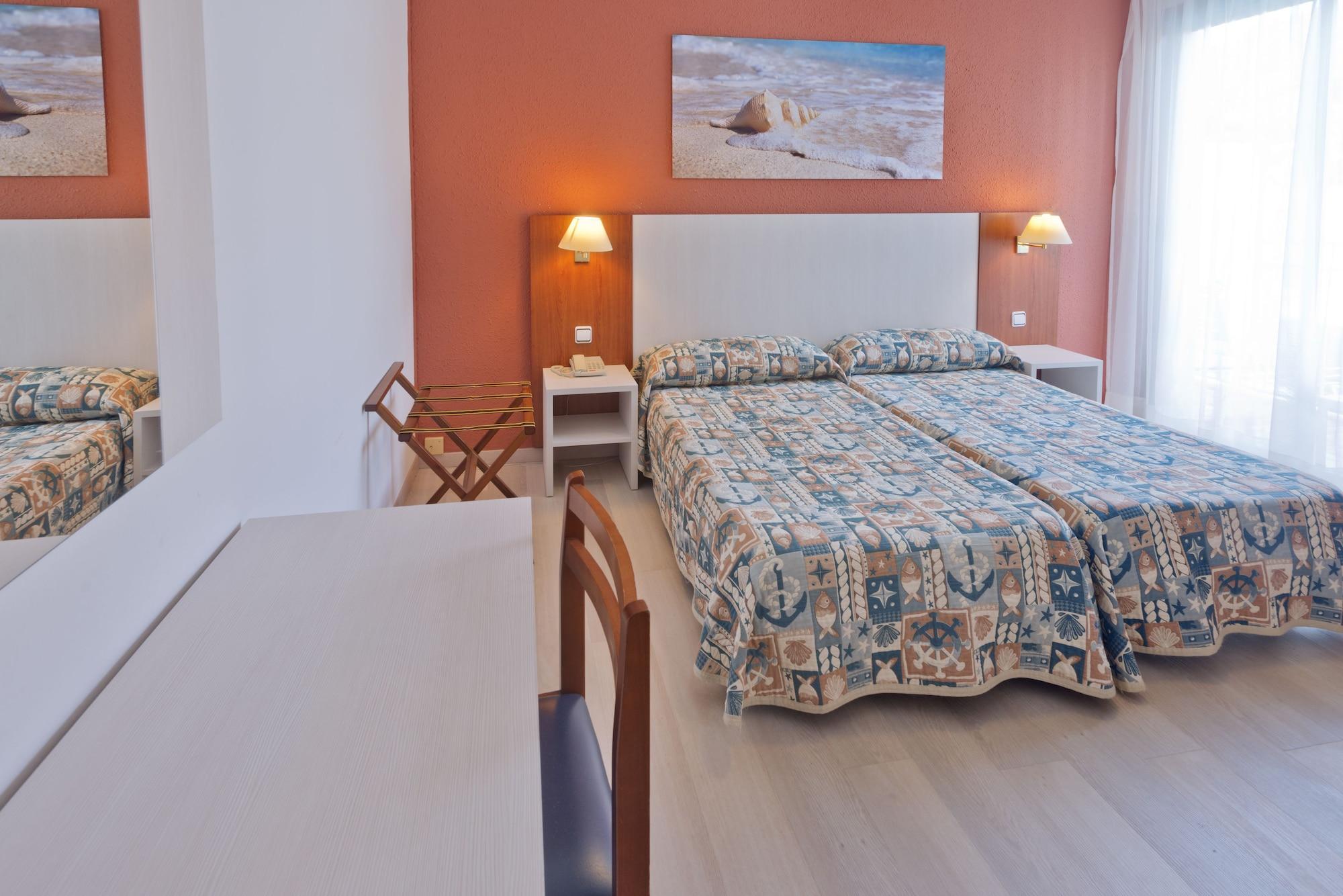 GHT Balmes, Hotel-Aparthotel&SPLASH Calella Eksteriør billede