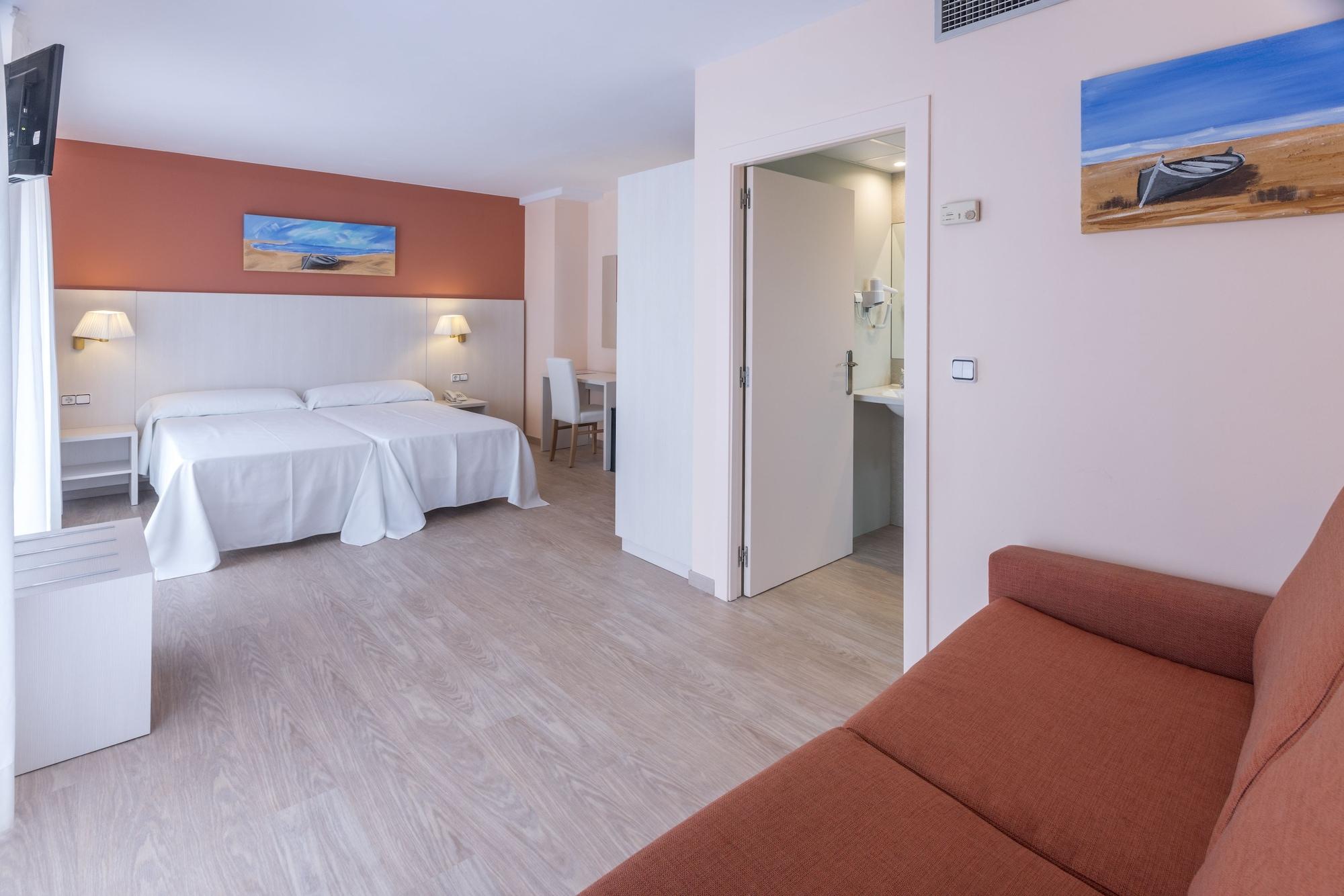 GHT Balmes, Hotel-Aparthotel&SPLASH Calella Eksteriør billede