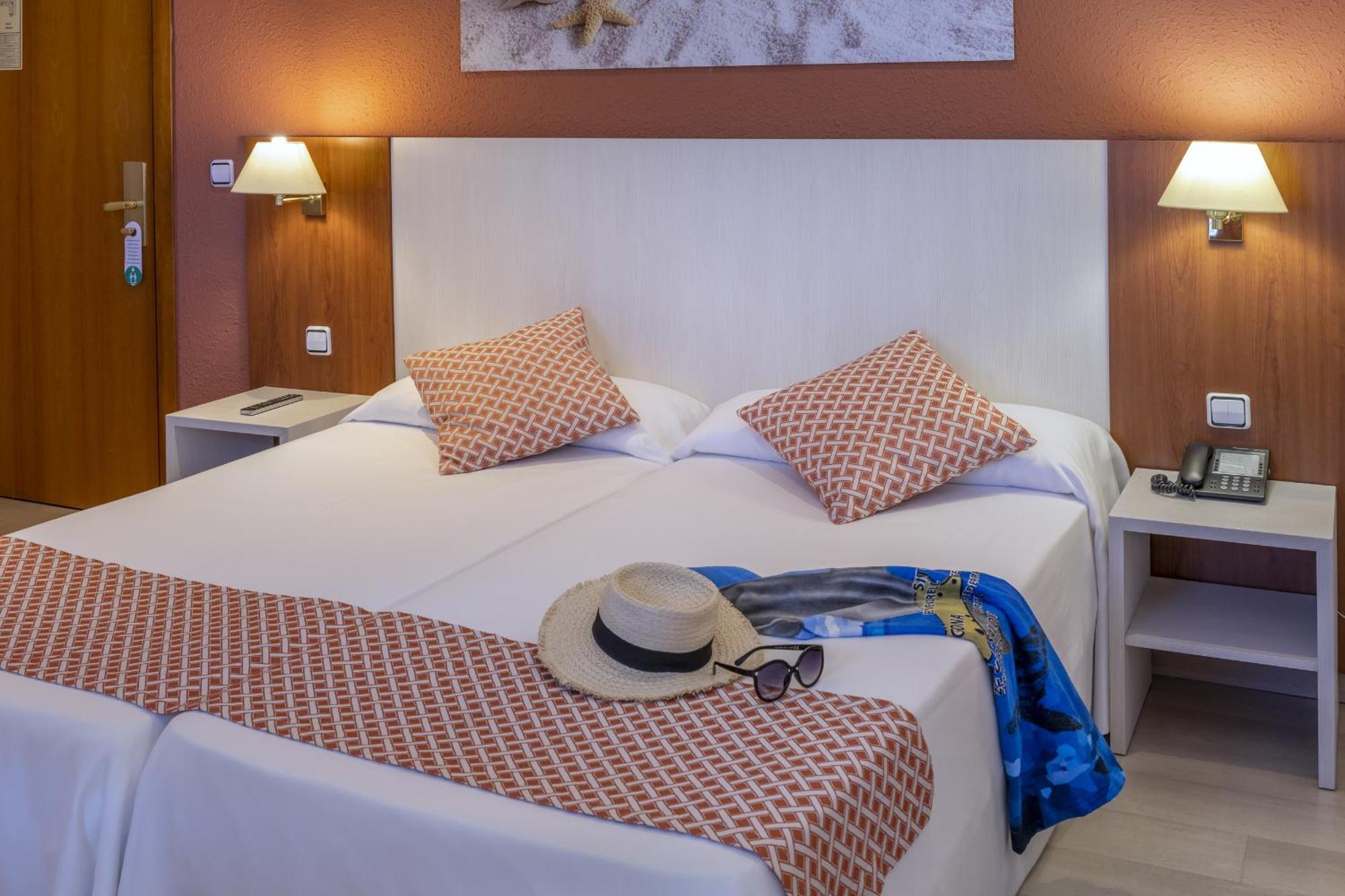 GHT Balmes, Hotel-Aparthotel&SPLASH Calella Eksteriør billede