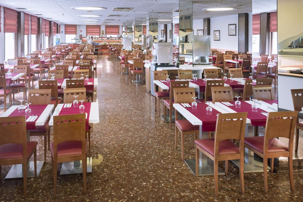 GHT Balmes, Hotel-Aparthotel&SPLASH Calella Eksteriør billede